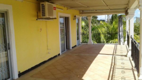 One bedroom house at Trou aux Biches Beach 250 m away from the beach with garden and wifi